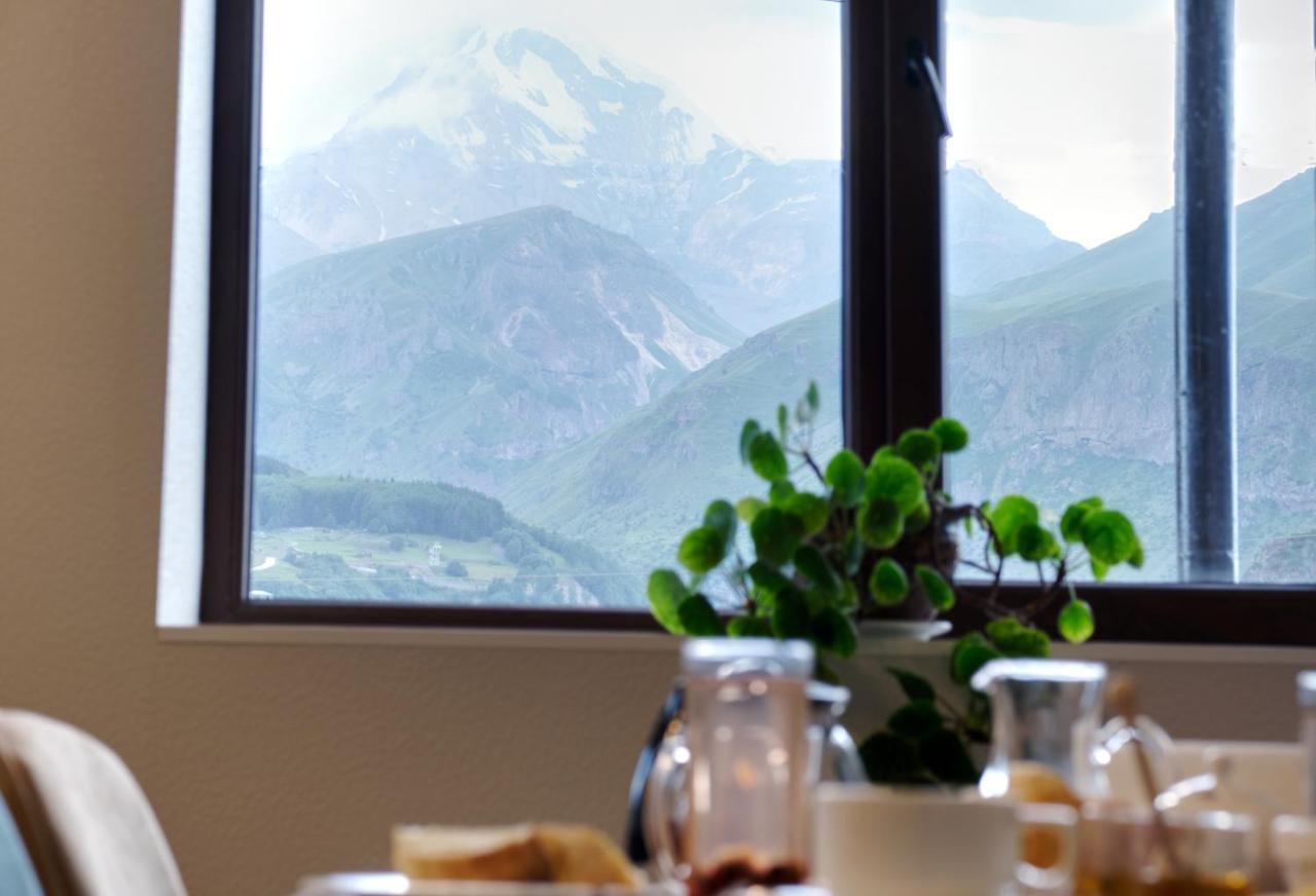 Hotel Axien Kazbegi מראה חיצוני תמונה