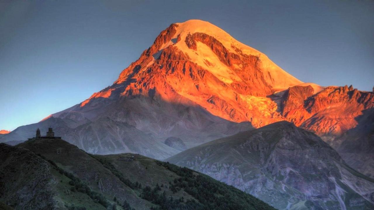 Hotel Axien Kazbegi מראה חיצוני תמונה