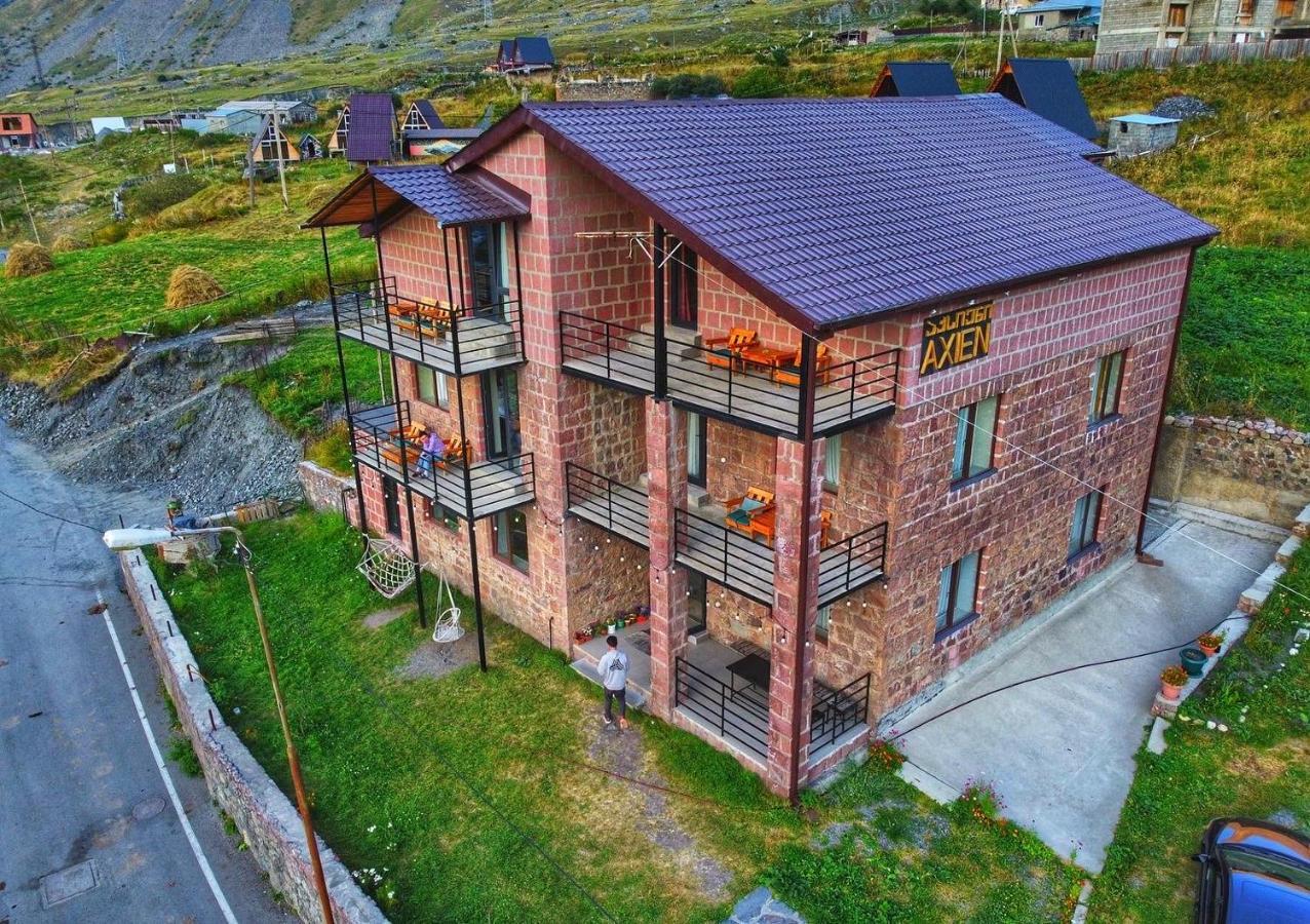 Hotel Axien Kazbegi מראה חיצוני תמונה