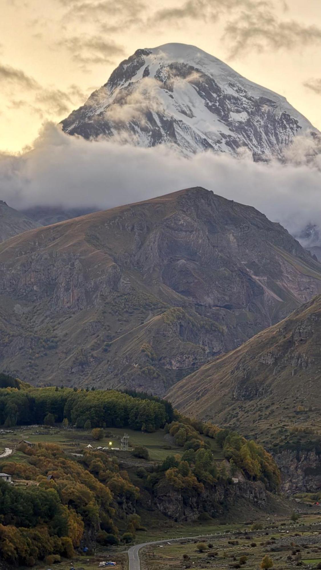 Hotel Axien Kazbegi מראה חיצוני תמונה